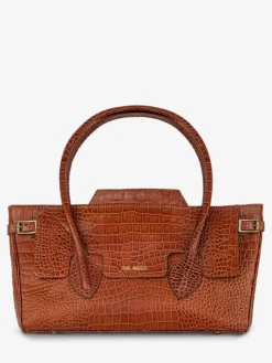 Madeleine Alligator