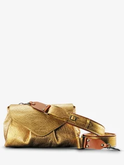 Suzon M